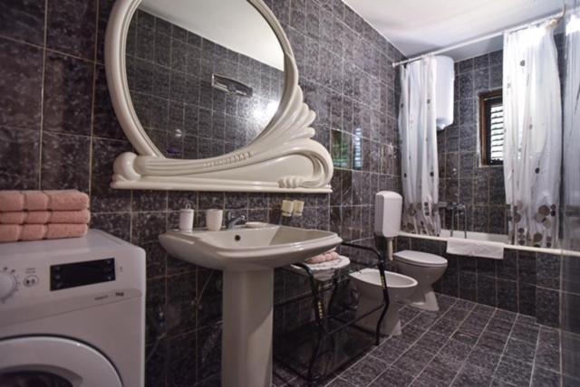 Vila Apartments Lidija Petrovac Εξωτερικό φωτογραφία
