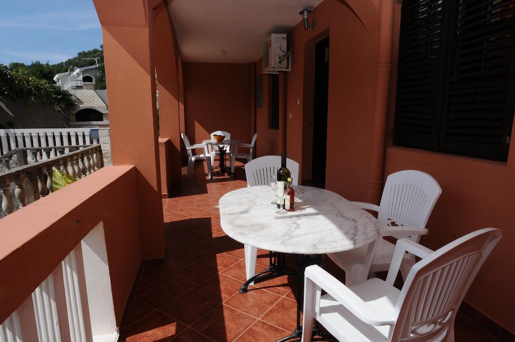 Vila Apartments Lidija Petrovac Εξωτερικό φωτογραφία